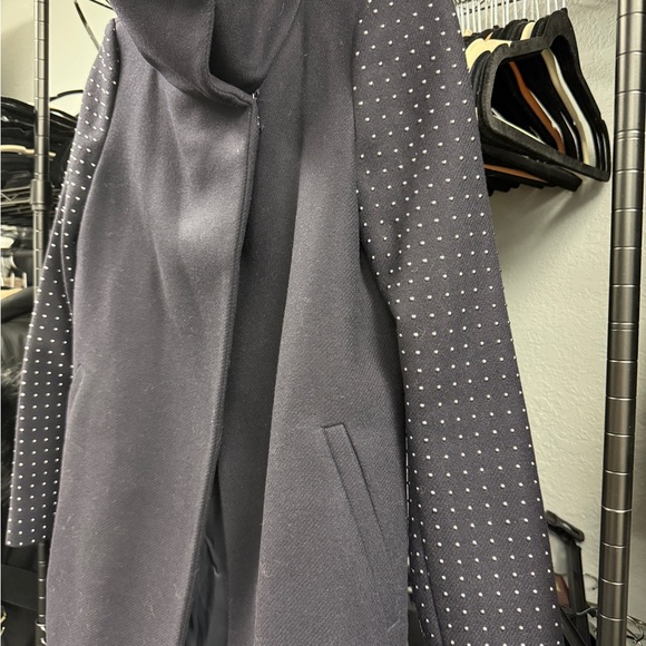 Zara navy coat with studded sleeves seen on gossip girl - Picture 10 of 15